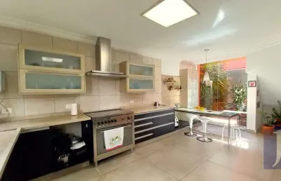 Casa de condomínio no jardim da glória - sp: 257m², 3 suítes, 2 vagas - venda por r$ 2.450.000