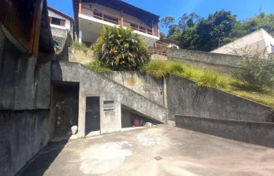 Casa para venda em teresópolis, tijuca, 2 dormitórios, 1 suíte, 3 banheiros, 2 vagas