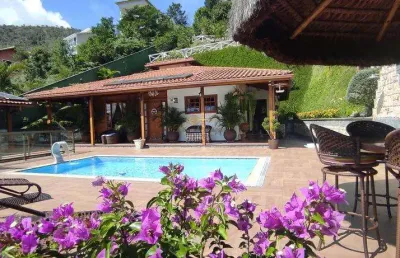 Casa para venda em teresópolis, albuquerque, 2 dormitórios, 1 suíte, 2 banheiros, 4 vagas