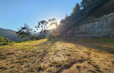 Terreno à venda na Rua A, 11, Três Córregos, Teresópolis