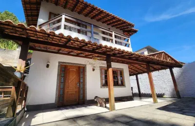 Casa para venda em teresópolis, fazendinha, 4 dormitórios, 2 suítes, 3 banheiros, 3 vagas