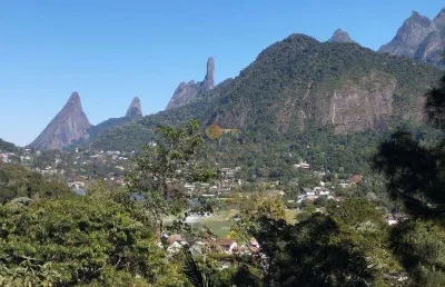 Terreno à venda na Rua Samuel Vieira, 242, Caxangá, Teresópolis