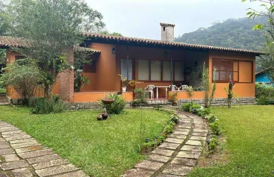 Casa para venda em teresópolis, albuquerque, 7 dormitórios, 1 suíte, 4 banheiros, 5 vagas