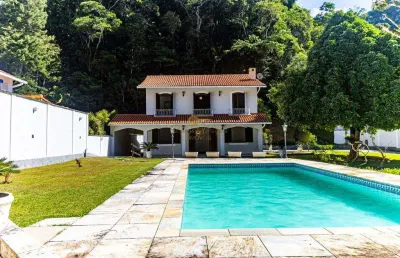 Casa em condomínio para locação em teresópolis, carlos guinle, 5 dormitórios, 2 suítes, 5 banheiros, 40 vagas