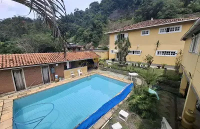 Casa para venda em teresópolis, três córregos, 4 dormitórios, 1 suíte, 4 banheiros, 2 vagas