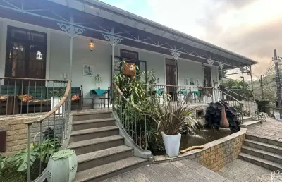 Casa comercial para venda em petrópolis, centro, 10 dormitórios, 7 suítes, 8 banheiros, 2 vagas