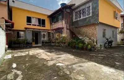 Casa para venda em teresópolis, tijuca, 3 dormitórios, 1 suíte, 2 banheiros, 2 vagas