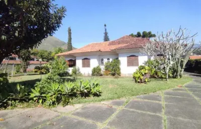 Casa para venda em teresópolis, tijuca, 4 dormitórios, 2 suítes, 5 banheiros, 20 vagas