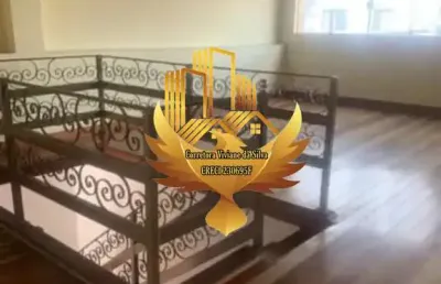 Imperdível oportunidade de adquirir uma casa espaçosa no centro de taubaté-sp! 5 quartos, 1 sala, 4 banheiros, 1 vaga de garagem, 280m².