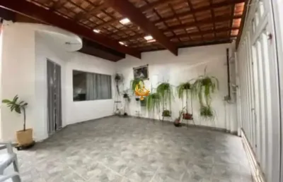Casa à venda no jardim continental, em taubaté-sp: 2 quartos, 1 suíte, 1 sala, 2 banheiros, 2 vagas, 137m². confira!
