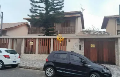 Imperdível: casa à venda em taubaté-sp, bairro campos elíseos! 3 quartos, 1 suíte, 1 sala, 2 banheiros, 2 vagas, 297,46m². venha conferir!