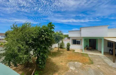 Duas casas belíssimas à venda no bairro villa verde em búzios/rj