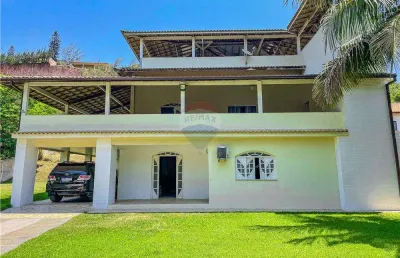 Oportunidade: ampla casa à venda a 100 metros do mar em búzios/rj