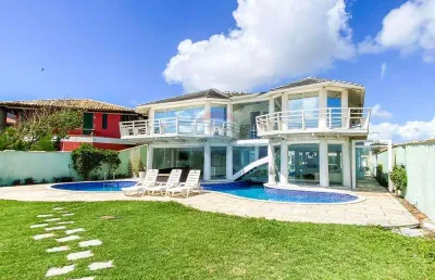 Casa pé na areia à venda em búzios por r$ 5.750.000,00!