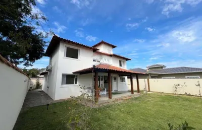 Casa com 4 quartos para alugar na Avenida Doze De Novembro, 5044, Caravelas, Armação dos Búzios