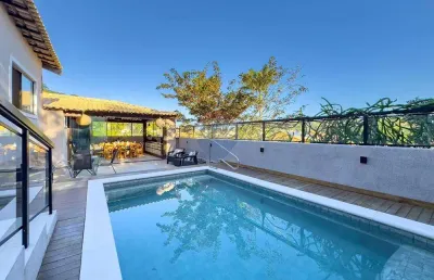 À venda: casa com vista para o mar, 6 suítes, sofisticação e conforto no canto esquerdo de geribá, búzios
