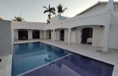 Linda casa pronta pra morar no jardim acapulco em guarujá
