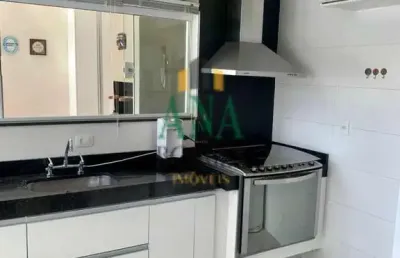 Casa com 3 dormitórios sendo os 3 suítes todas com armários embutidos