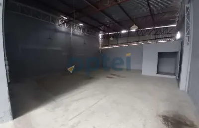 Predio comercial com 500m² de terreno e 486m² de área contruida com galpão de 286 m² nos fundos  em santo andré