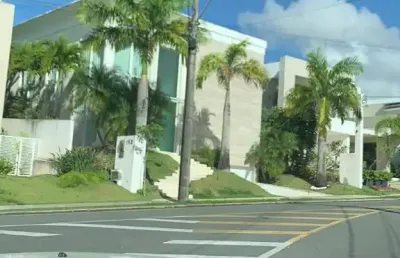 Casa em condomínio fechado com 4 quartos para alugar na Rua das Azaléias, Alphaville II, Salvador