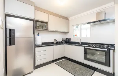 Sobrado triplex 3 quartos sendo 1 suíte pilarzinho 170m²  com quintal