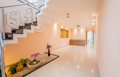 Sensacional casa tipo para venda em vila mascote com 4 quartos, sendo 1 suíte, 195m²