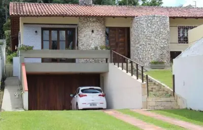 Casa com 380,5m² 5 quartos, à venda, no bairro uberaba em curitiba