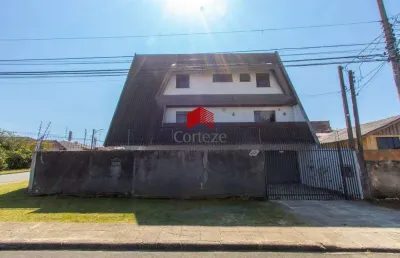 Sobrado com 243,19m² 4 quartos, à venda, no bairro capão raso em curitiba