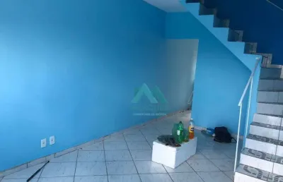Excelente sobrado no vitória vale, abaixo do valor de mercado