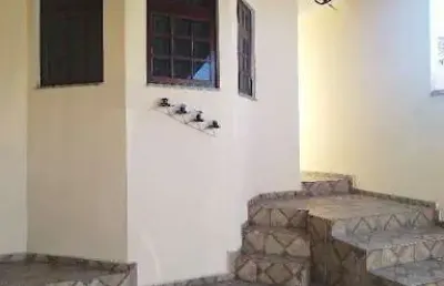 Excelente casa na vila antônio augusto,  próximo de tudo