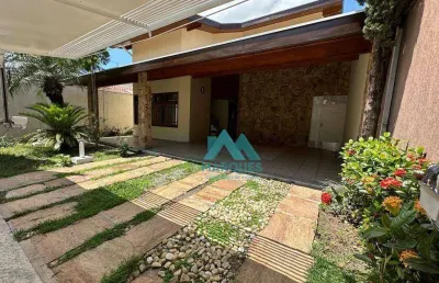 Casa com 4 quartos à venda na Vila Resende, Caçapava 