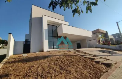 Casa maravilhosa de alto padrão em condomínio de luxo por 1300.000,00