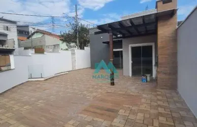 Ótima casa com 3 dormitórios sendo uma suíte aceita permuta com imóvel no litoral