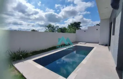 Maravilhosa casa com vista permanente para serra do mar  com piscina e  espaço gourmet.