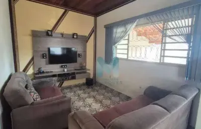 Casa com 2 quartos à venda na Vila Santos, Caçapava 