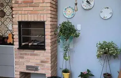 Excelente sobrado com acabamento diferenciado em condomínio aceita permuta com apartamento