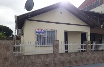 Casa com 4 quartos à venda no Centro, Navegantes 