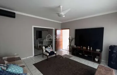 Casa com 3 quartos à venda na rua evandro batista vieira, 1517, loteamento alphaville campinas, campinas, 170 m2 por r$ 750.000