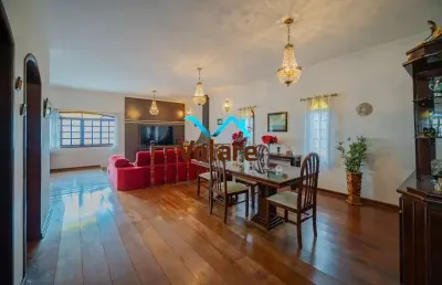 Linda casa de 383m² com 5 dormitórios, quintal e churrasqueira à venda no city bussocaba