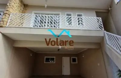 Sobrado de 190m² com 3 suítes + escritório, quintal com jardim e churrasqueira e garagem para 4 carros à venda na vila campesina