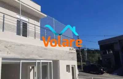 Imperdível oportunidade de adquirir sua casa em condomínio de luxo em santana de parnaíba-sp, no residencial valville 1!