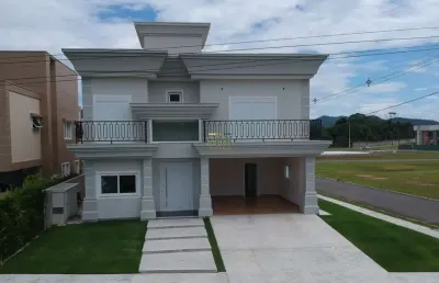 Casa em condomínio fechado com 3 quartos à venda na rua ivo josé rebello, santa regina, camboriú, 395 m2 por r$ 3.000.000