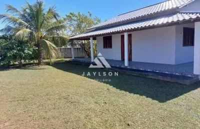 Casa com 2 quartos à venda na rua igarapeaçu, praia seca, araruama, 82 m2 por r$ 270.000