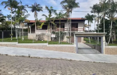 Casa com 3 quartos à venda no Centro, Criciúma 