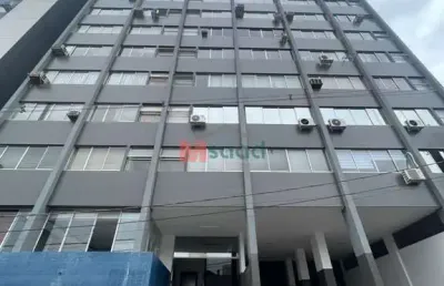 Sala comercial com 7 salas para alugar na Rua Sete de Setembro, 800, Centro, Ponta Grossa