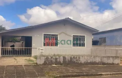 Casa residencial com terreno de 462m² á venda em órfãs