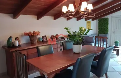 Casa com 3 quartos à venda na Rua Professor Ivon Zardo, 000, Estrela, Ponta Grossa