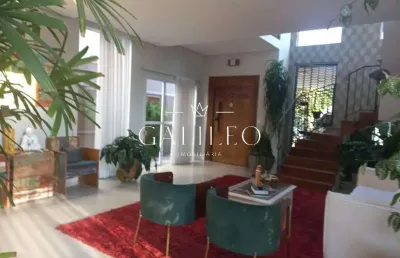 Casa em condomínio à venda em jundiaí-sp, com 3 quartos e suítes, 3 salas e 4 vagas de garagem!