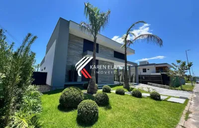 Excelente casa à venda com 03 dormitórios, sendo 01 suíte na pedra branca