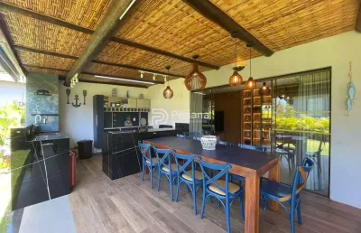 Imperdível! casa em condomínio à venda em mata de são joão-ba, bairro praia do forte. 3 quartos, 3 suítes, 135m².